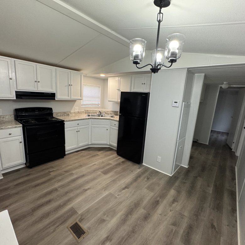 2/1 Mobile Home Park – Lot 94