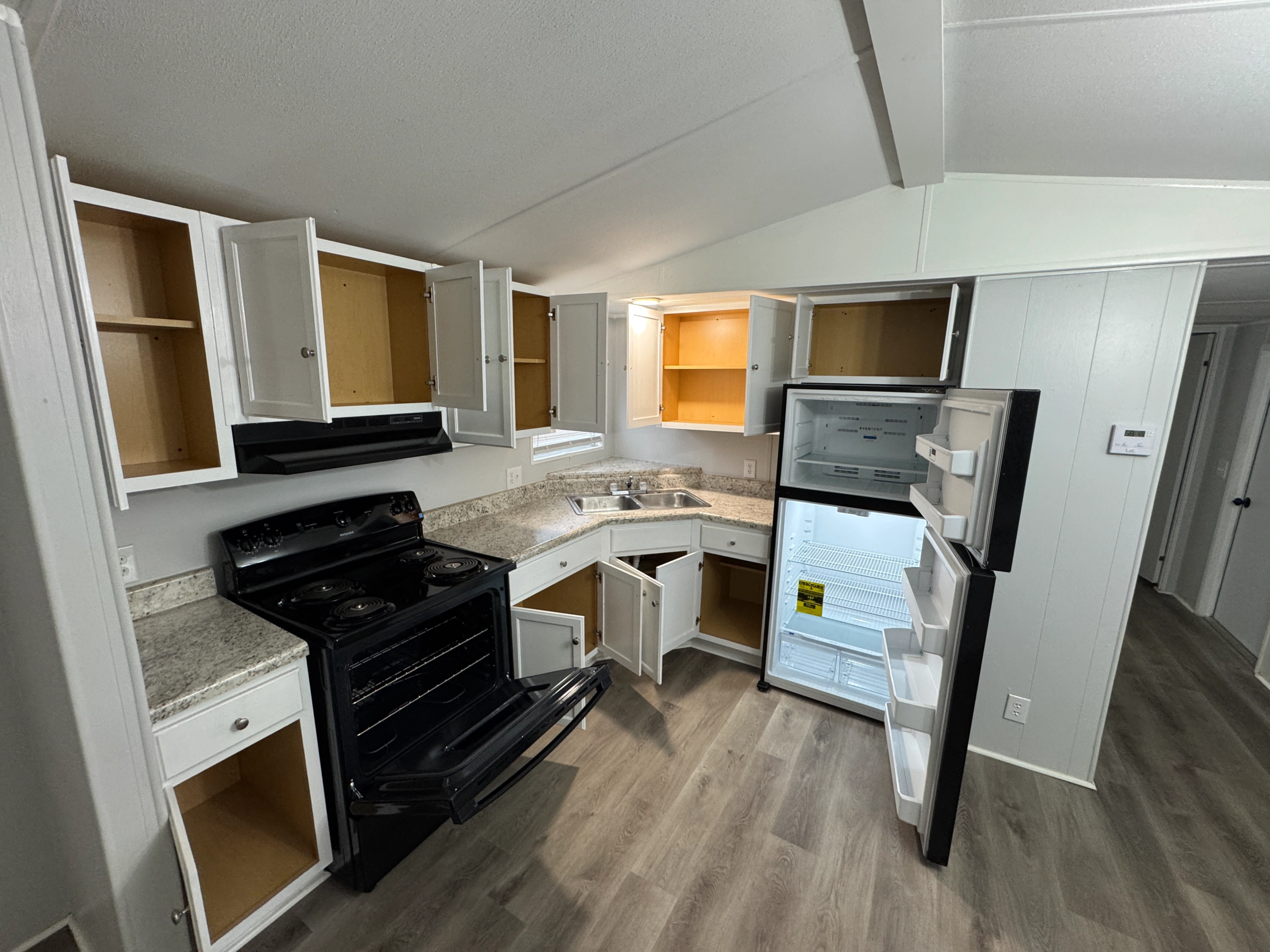 2#1 Mobile Home Park – Lot 94 (7) 2/1 Mobile Home Park – Lot 94