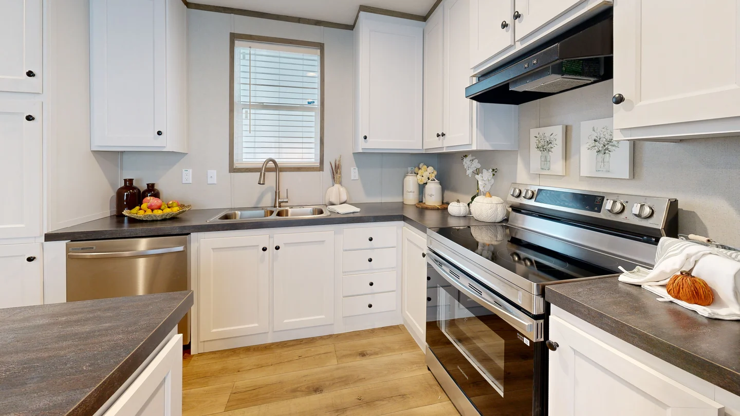 32 Clayton Cornerstone Mobile Home Park – Lot 2 (10)