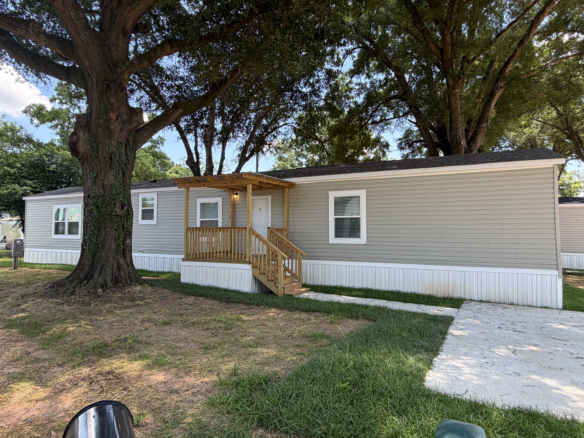 3/2 Clayton Cornerstone Mobile Home Park – Lot 206