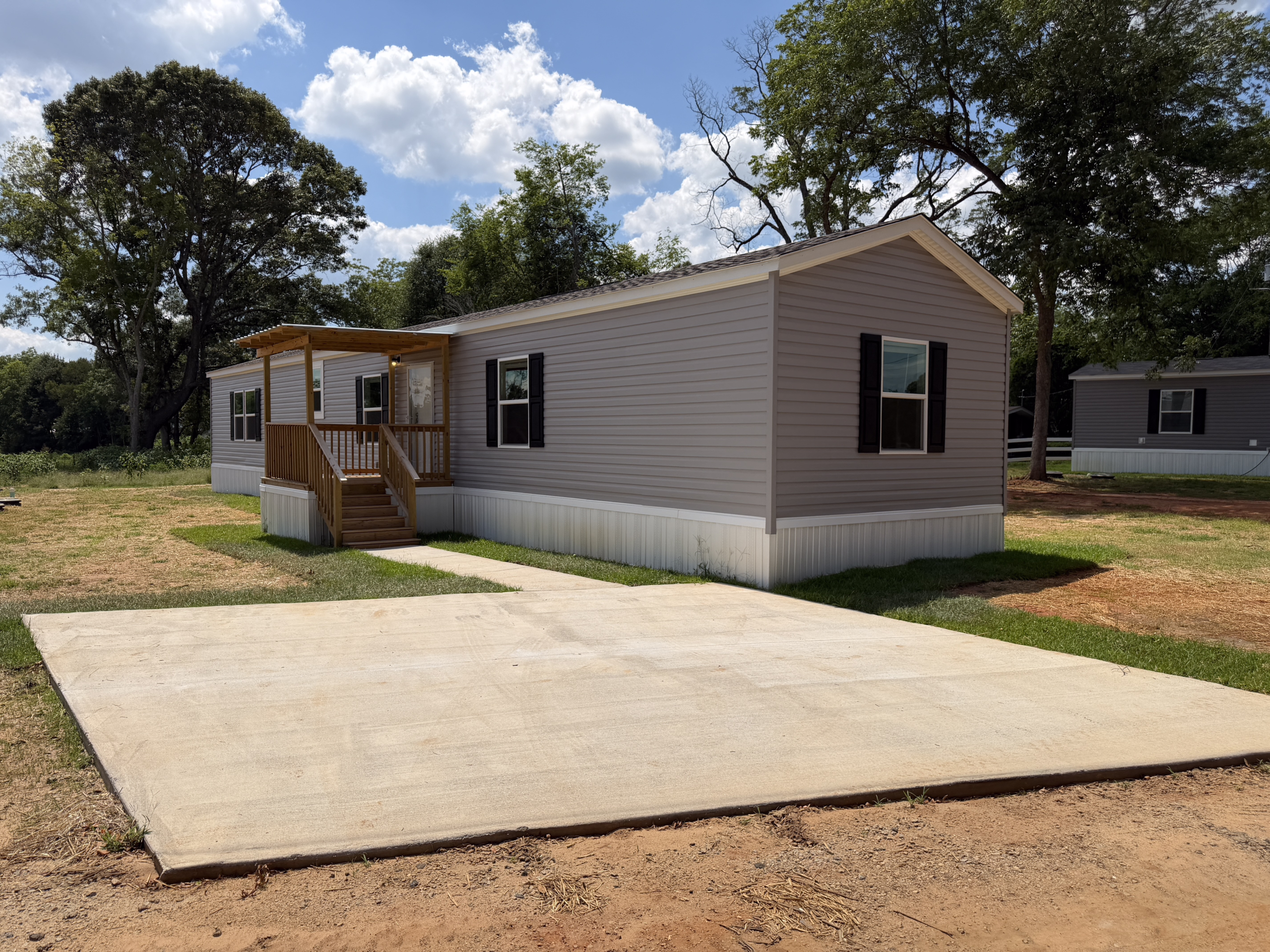 3&2 Clayton Cornerstone Mobile Home Park – Lot 209 (2) 3/2 Clayton Cornerstone Mobile Home Park – Lot 209