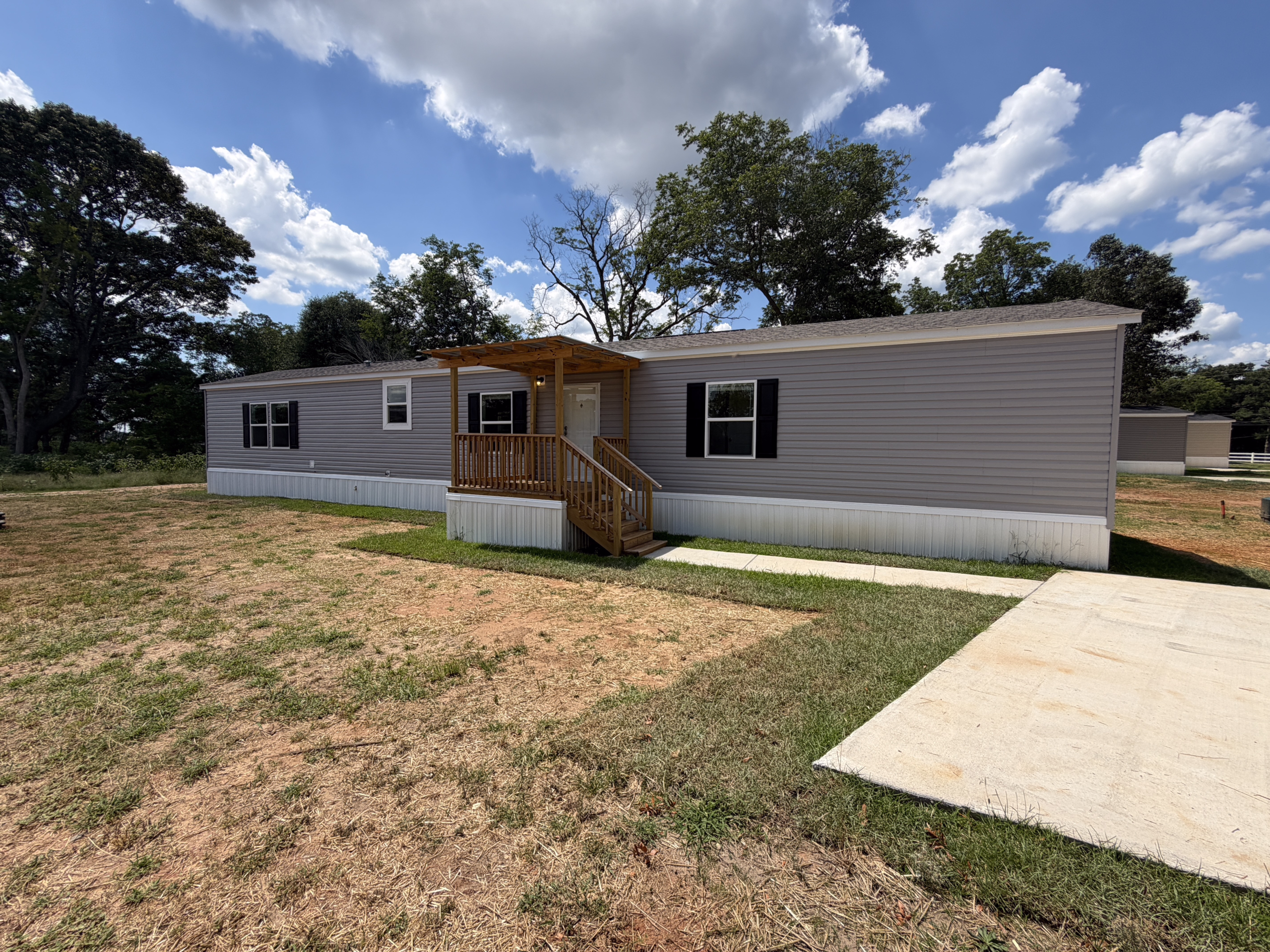 3&2 Clayton Cornerstone Mobile Home Park – Lot 209 (3) 3/2 Clayton Cornerstone Mobile Home Park – Lot 209