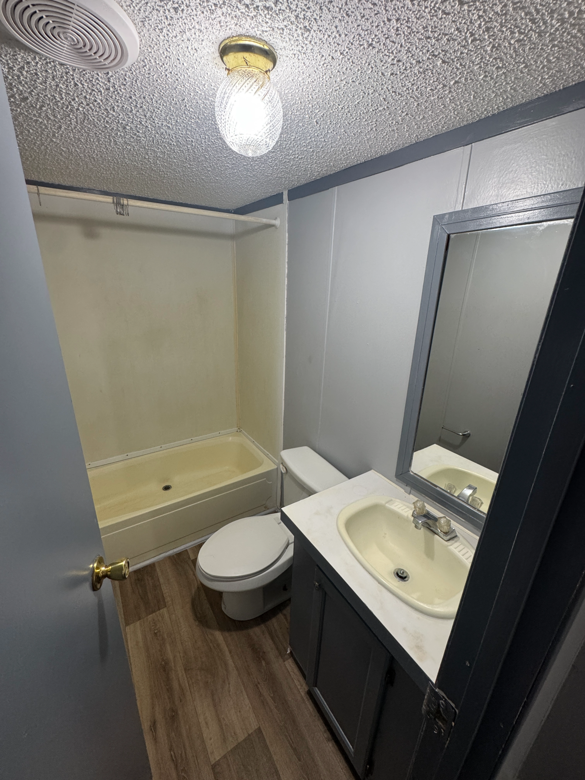 32 Mobile Home Park – Lot 105-new (17)