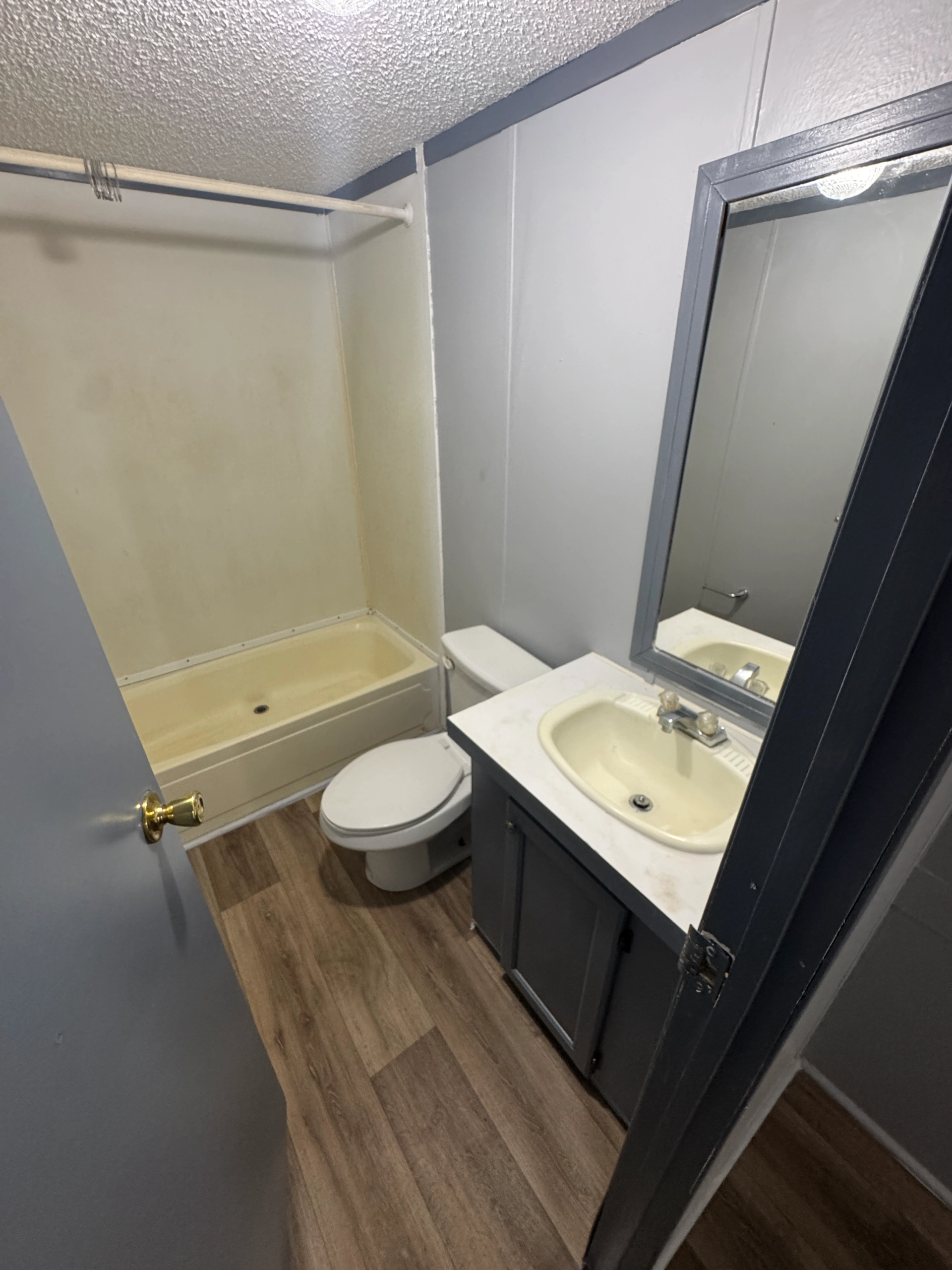 32 Mobile Home Park – Lot 105-new (18)