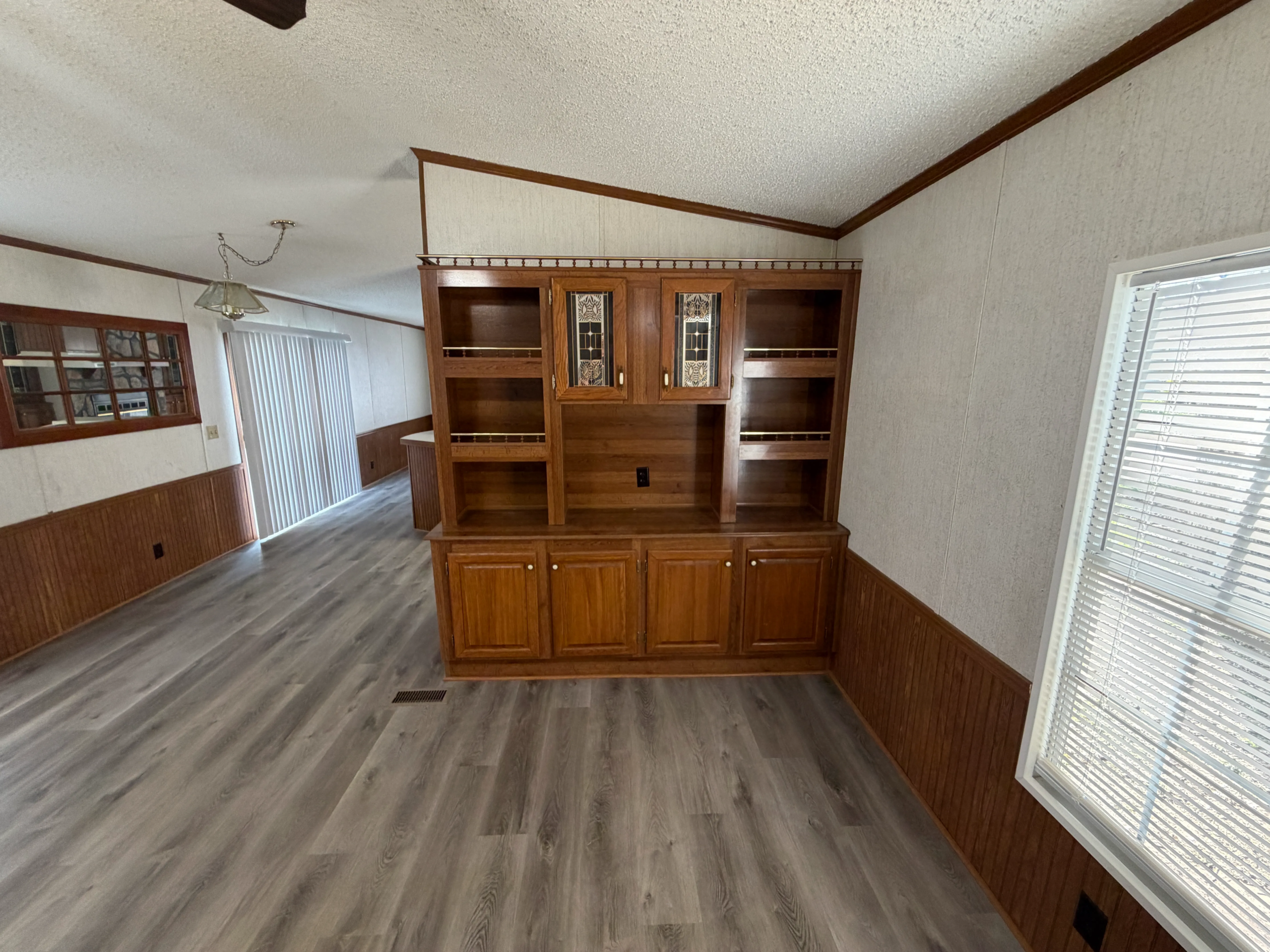 2/2 Glenwood Mobile Home Park – Lot 100