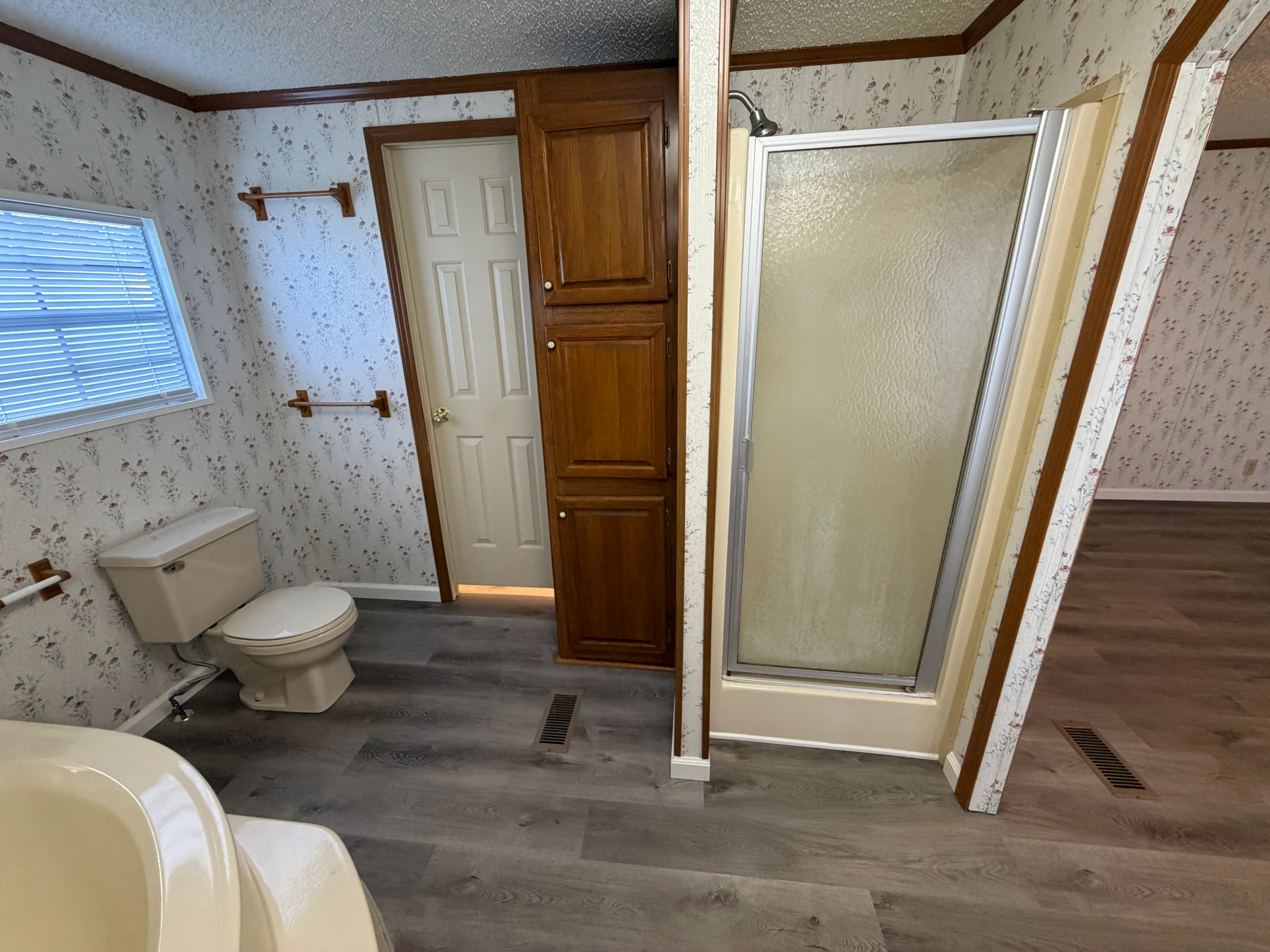 2/2 Glenwood Mobile Home Park – Lot 100