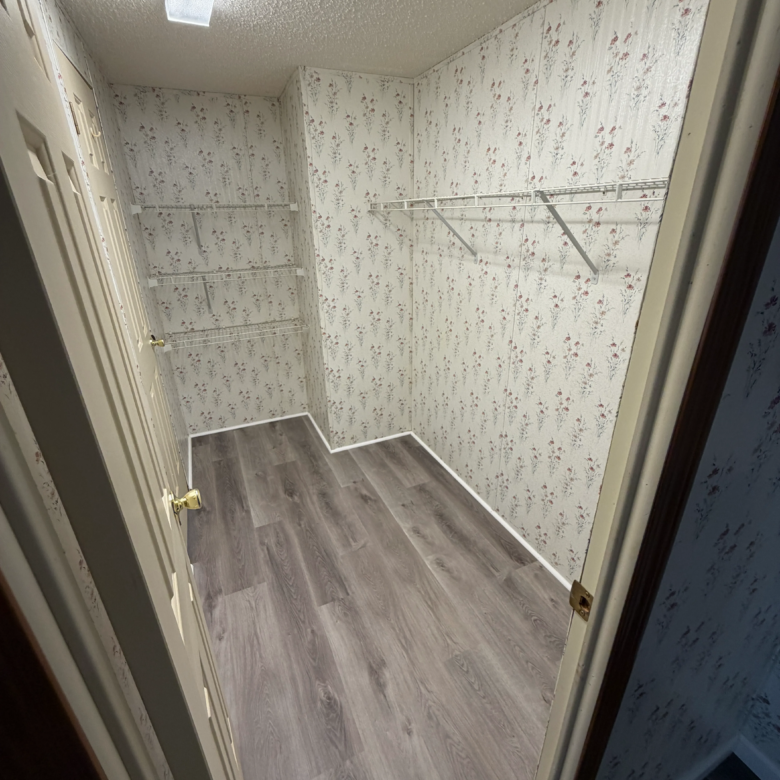 2/2 Glenwood Mobile Home Park – Lot 100