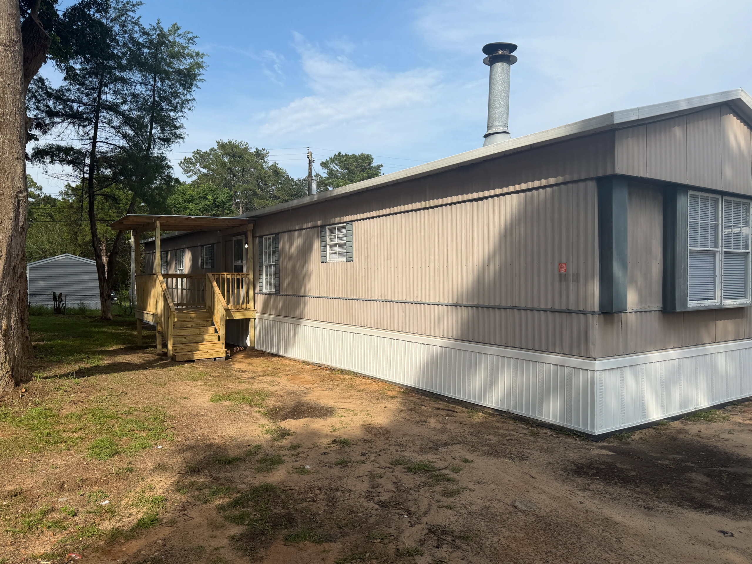 2/2 Glenwood Mobile Home Park – Lot 100