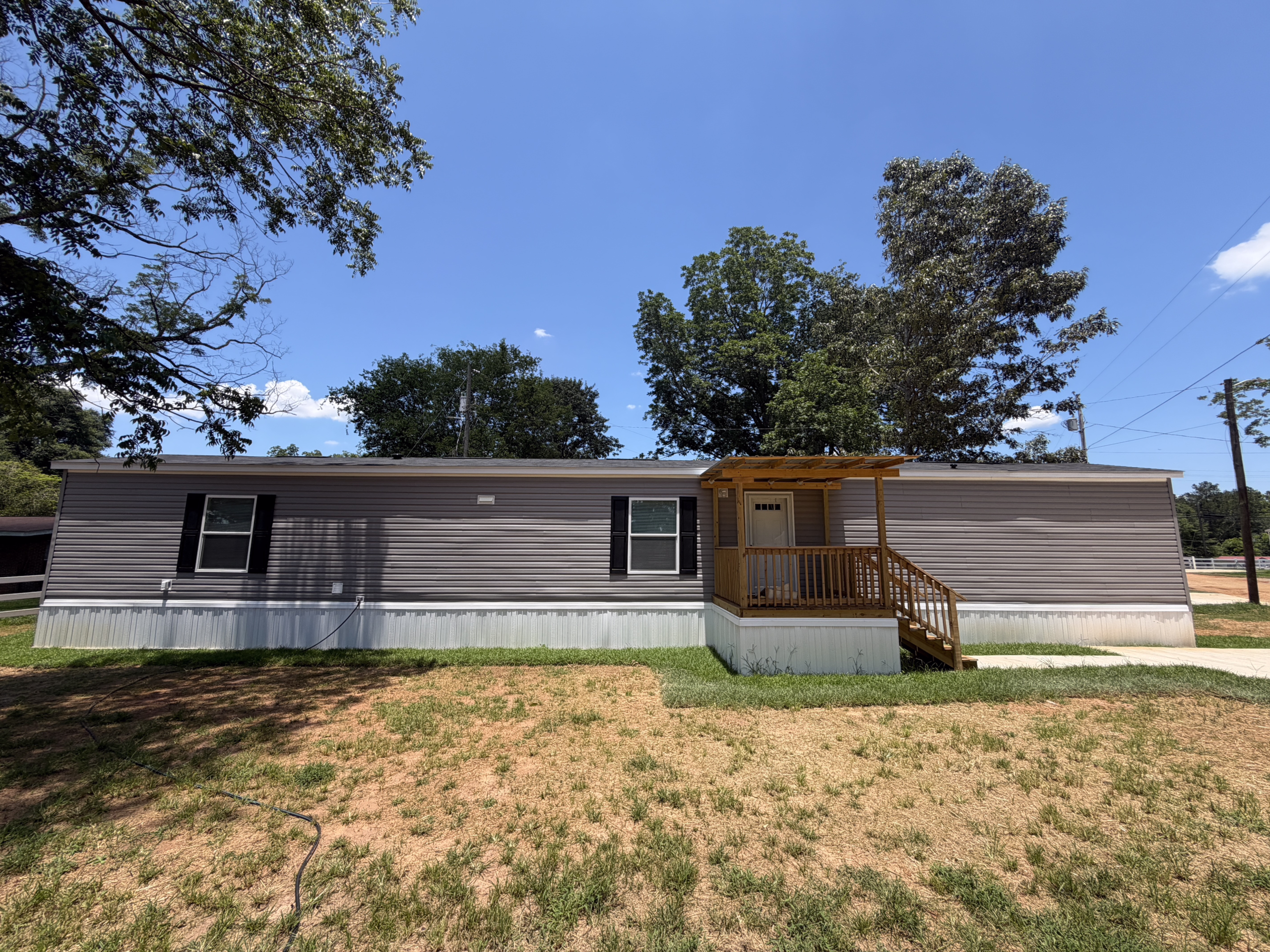 3&2 Liveoak Vin Diesel Mobile Home Park – Lot 205 (3) 3/2 Liveoak Vin Diesel Mobile Home Park – Lot 205