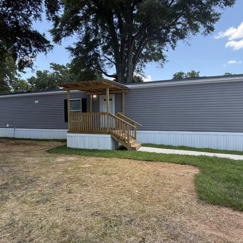 3/2 Liveoak Vin Diesel Mobile Home Park – Lot 210