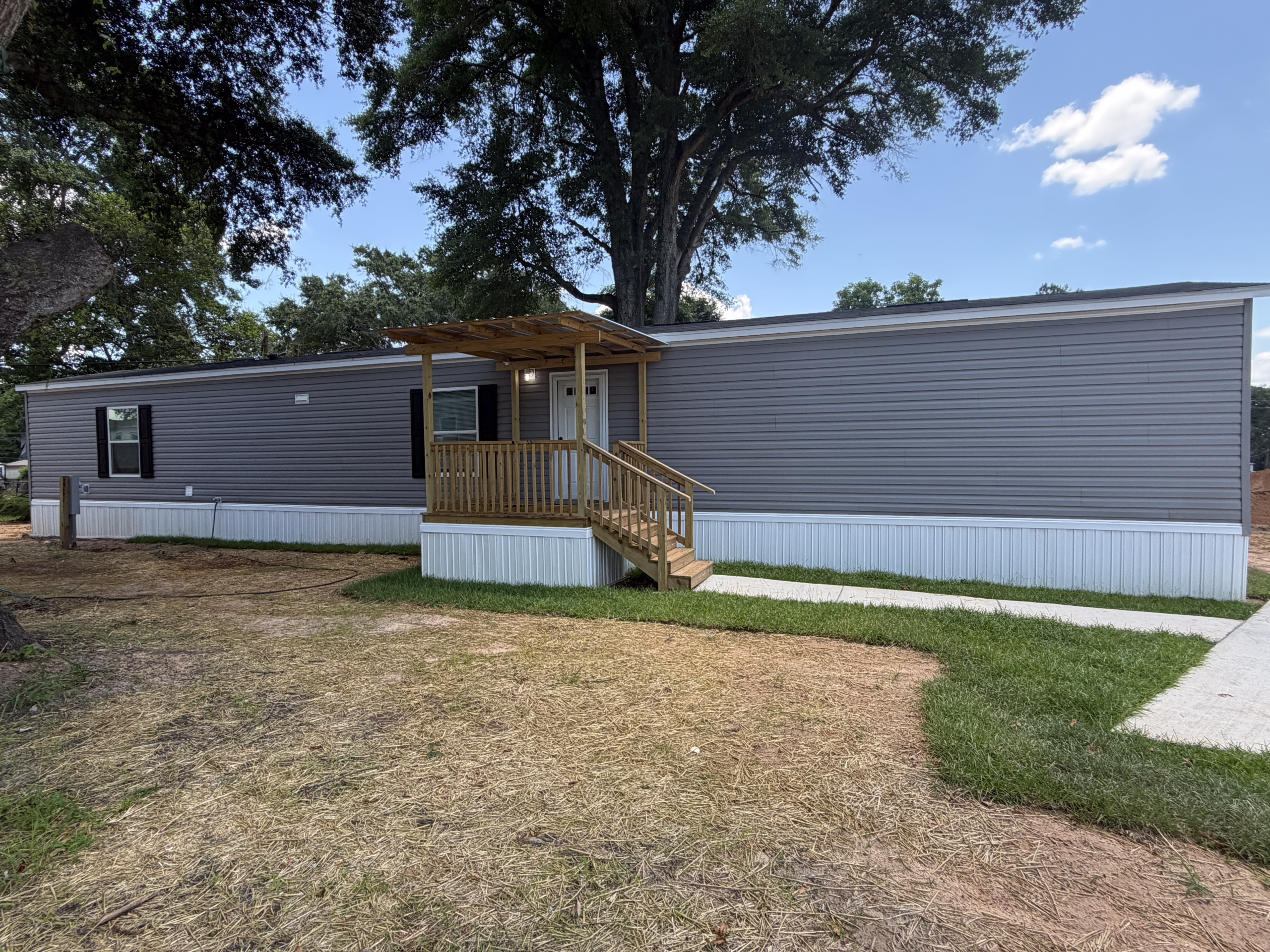 3/2 Liveoak Vin Diesel Mobile Home Park – Lot 210