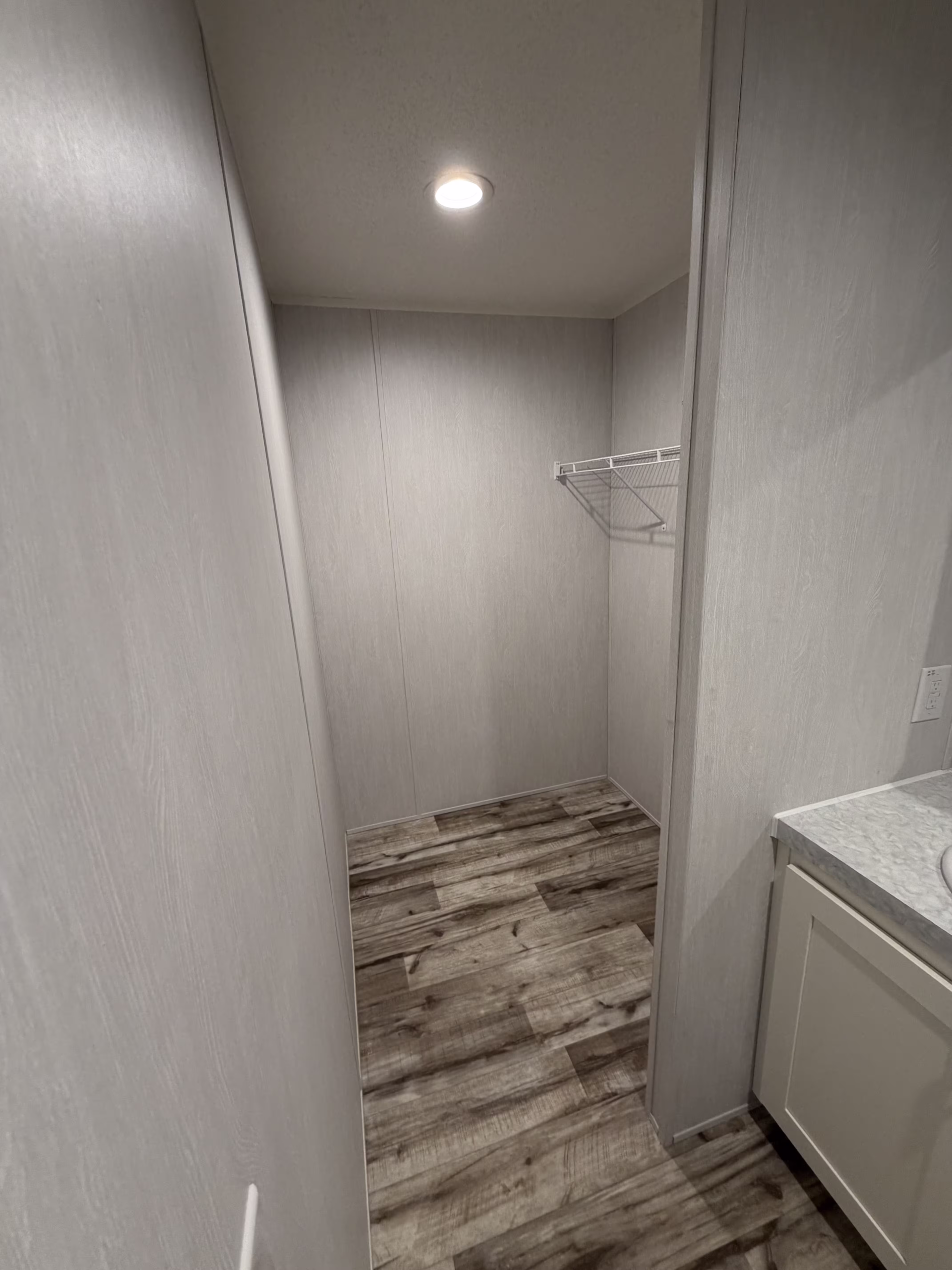 32 Liveoak Vin Diesel Mobile Home Park – Lot 203 (13) 3/2 Liveoak Vin Diesel Mobile Home Park – Lot 203